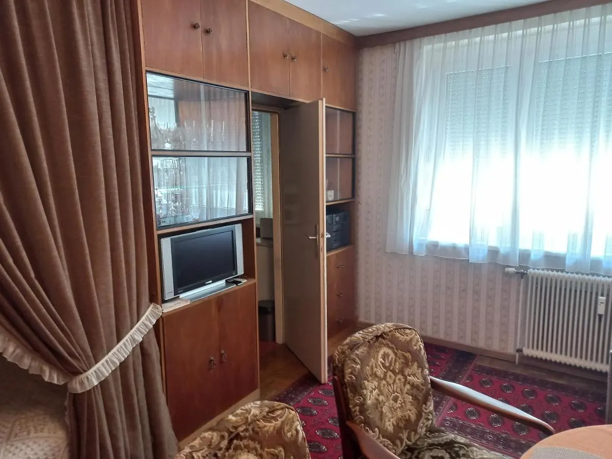 Ferienwohnung ,,Wohnen Wie Zu Grossmutter'S Zeiten'' Vienne
