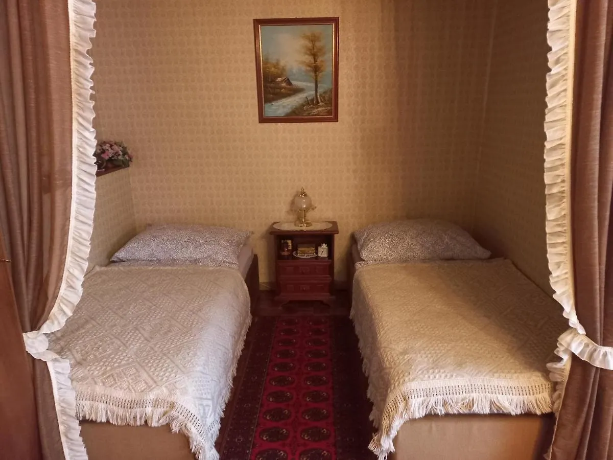 Ferienwohnung ,,Wohnen Wie Zu Grossmutter'S Zeiten'' Vienne 0*,